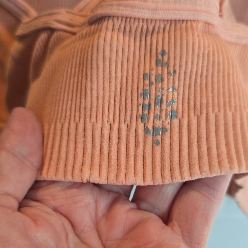 Peach Ribbed Button-Up Crop Top - Picture 4 of 7